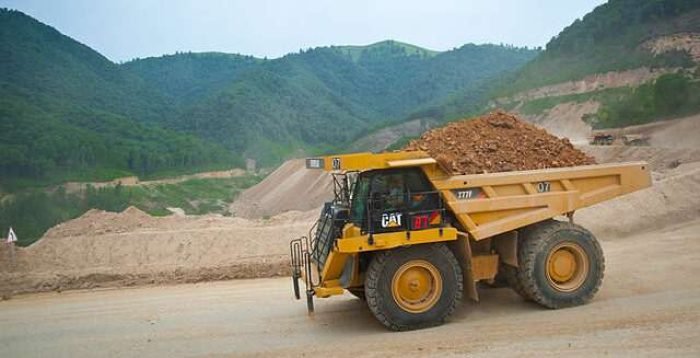 640px-Teghut_Strip_Mining_Forest_Destruction_by_Vallex_Corp_in_Armenia_trucks