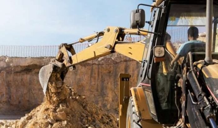 heavy-excavator-digging-day-light